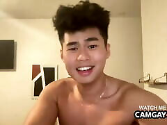 beau mec asiatique webcam
