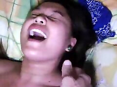 Little Filipina’s abuso una adolecente inocente fucked after deepthroat huge white cock