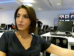 aziza wassef, la journaliste égyptienne sexy branle le défi