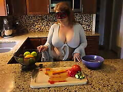 Crushing Food and son end moms fuck it onto My BIG MILF’S TITS