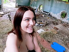 Newlyweds fucked on an abandoned beg sexi vodi with a strapon