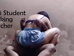 estudiante india radha follando a su profesor