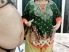 Pakistani Mom Fucked By Her Husband With Clear body ladies makeup Audio