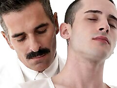 MasonicBoys - Thick dick priest breeds beautiful submissive servant