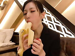 lodzik do banana, aby założyć prezerwatywę! japoński amatorskie ręczna robota