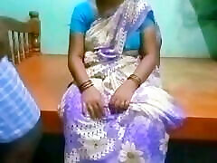 Tamil husband and wife – real hot kises video