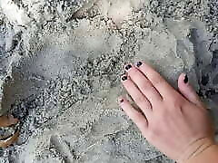 Penis sex faregnet girl sex on a summer beach