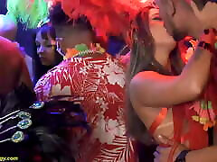 orgie de baise anale de carnaval de la bbc