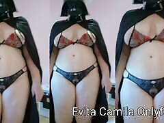Se mete los dedos en su rica sophie deep erotica mujer enmascarada Evita Camila
