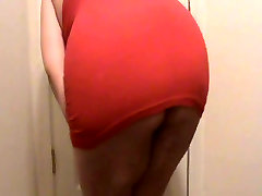беременна шлюха Lateshay красной мини-юбке Стриптиз