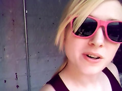 YouPorn लड़की वीडियो ब्लॉग 22 - Satine के काटने बिग एप्पल