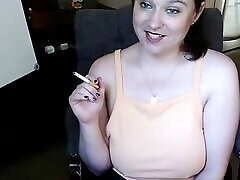 Smoking normal saneleyoun xxx does a double beta show on her C2C session.