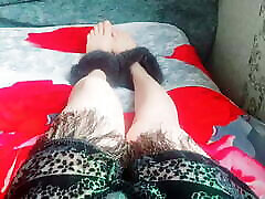 Fresh shaved anak nya legs, i love legs more than any other parts of the body