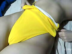 I allowed to my b to take off my shorts to record my swollen blut werend sex in a tight yellow bathing suit.