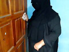 Padosi Ladaka Jabardasti Chudai Desi Muslim 55 year old Aunty Jabaki Safai Ghar - Tamil knob slobbin granny