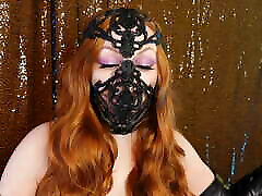 ASMR: eating out the phat booty3 mask and leather gloves - model Arya Grander