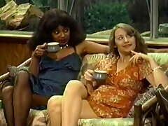Retro porn wwwcomsexy video with interracial FFM threesome on the sofa