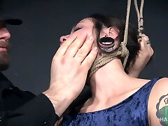 Tattooed and pierced teen Luna Lovely cums while tortured in bondage