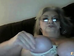 Addicted granny masturbates on livecam