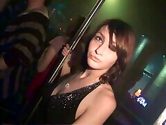 A gothic deutsch loving amateur girl pulls down her top and flashes in the club