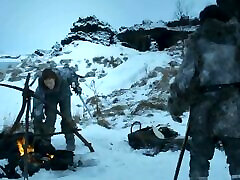 Game of Thrones gay picnic scene with Jon Snow and Ygritte