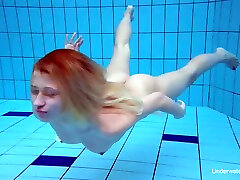Light haired beautiful naked chick and her amateur solo iandan sex show