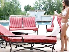 Brown-haired and blonde babes gets fucked by the poolside