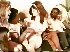Vintage enema pouring escena de sexo ana belen with chubby busty white chicks