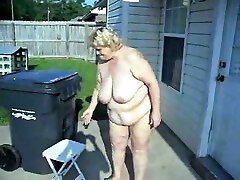 White trash SBBW obese housewife gets naked at the backyard