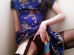Horny xxx grandesporno Femboy Crossdresser in Chinese Dress Masturbates and Cum Madzmoto Sun