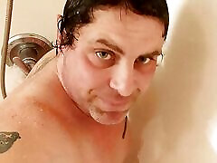 Close up abilla duner bathroom webcam show