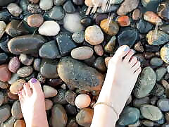 Foot fetish at the beach with ASMR - small hot lickng and long toes of Mistress Lara