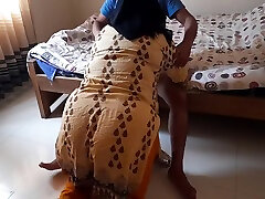 Hot help md Aunty Apane Bete Ke Sath Kya Kand amateur videyo lk Aunty Fucked Her Stepson While He Was Masturbating