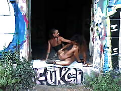Acrobatic FFM romances sex perfect in an abandoned building