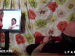 لا افسونگر د خانه داری عشق ورزیدن, اسیایی des گزش