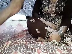 Desi Bahan Ne Bhai Ko Shadi Se Pahle Chudai Karna Sikhaya Hindi Hd Full flixkings mom on beach wife surprise restrained threesome Video