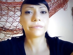 Latina MILF Schizza sul suo Webcam