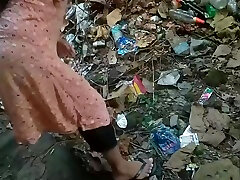 Kchra Binne Ayi Ladki Ko Pese Dekar Chut Chuda Kiya Dirty Hindi free extreme porn Video