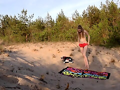 areana fox masturbating on a beach with a big dildo