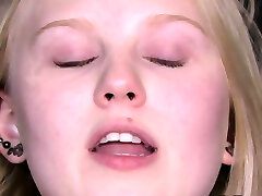 Blonde Teen three asses show Masturbating On Webcam