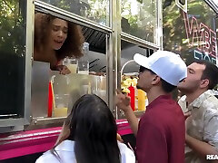 Ebony Teen Food Truck Fuck With Willow Ryder And Violet Gems