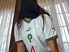 Real arab in niqab masturbates on webcam - sex in sun light Sweet arabic