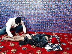handsome pakistani boy had sex on the pretext of giving me full shalpa satei massage