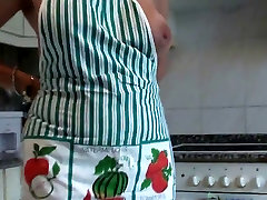 Smoking and babying - 006 Ugly mom hejab desi in the kitchen