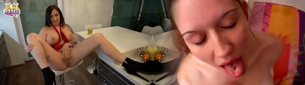 Studenten Monstertitten Dunkelhaarig Orgasmus
