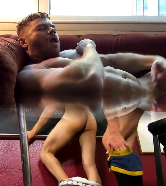 Gay webcam muscle