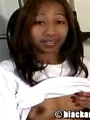 Dee gets wet with a big dildo
