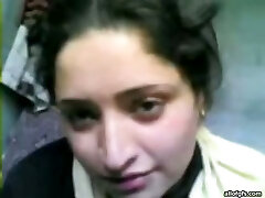 29 yo Arab secretary loves deep-throating and fucking after a hard working day