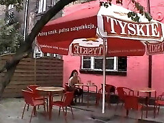 Nach ein paar Trinks wurde Sie so feucht das Sie mir Ihre Fotze zeigte Nach ein paar Trinks wurde Sie so feucht das Sie mir Ihre Fotze zeigte