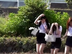 [T28-572] A Dripping Raw Office Woman Takes Shelter From The Rain